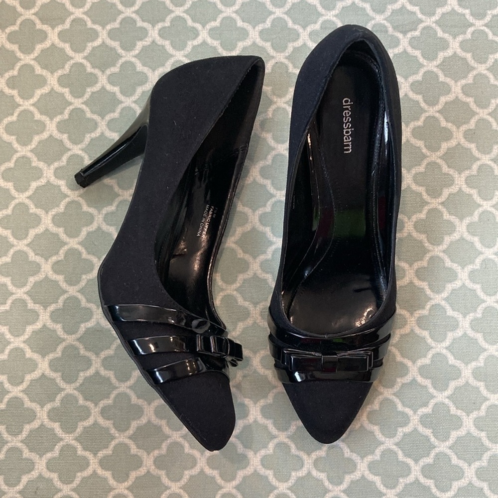 Dressbarn Black Pointy Toe Bow Suede Heels 7.5